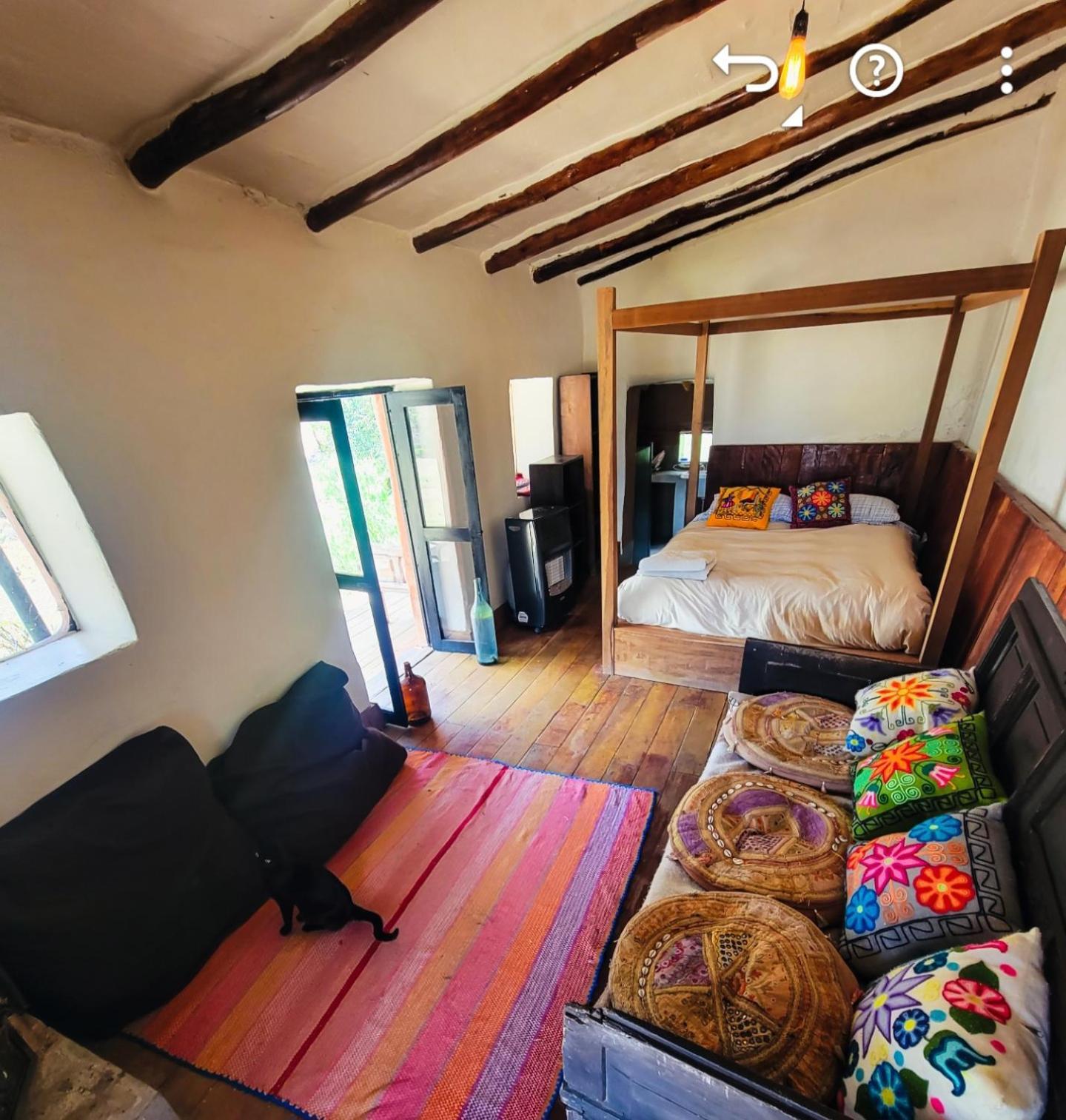 Wolf Totem Steam Punk Guesthouse Pisac Bilik gambar