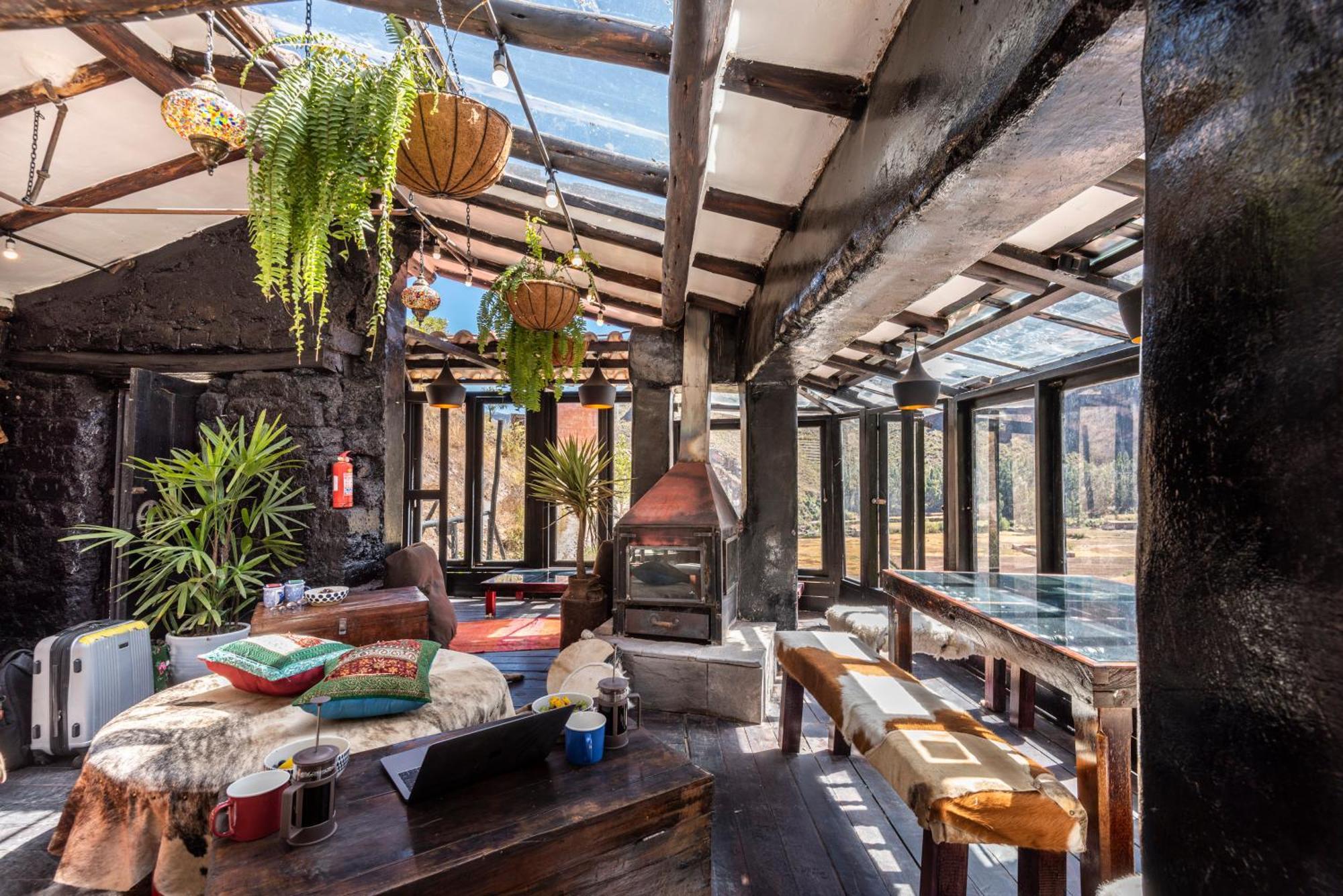 Wolf Totem Steam Punk Guesthouse Pisac Luaran gambar
